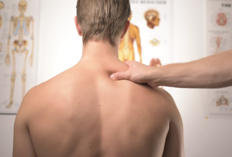 Nackenschmerzen: Alles über Ursachen, Behandlung und mehr